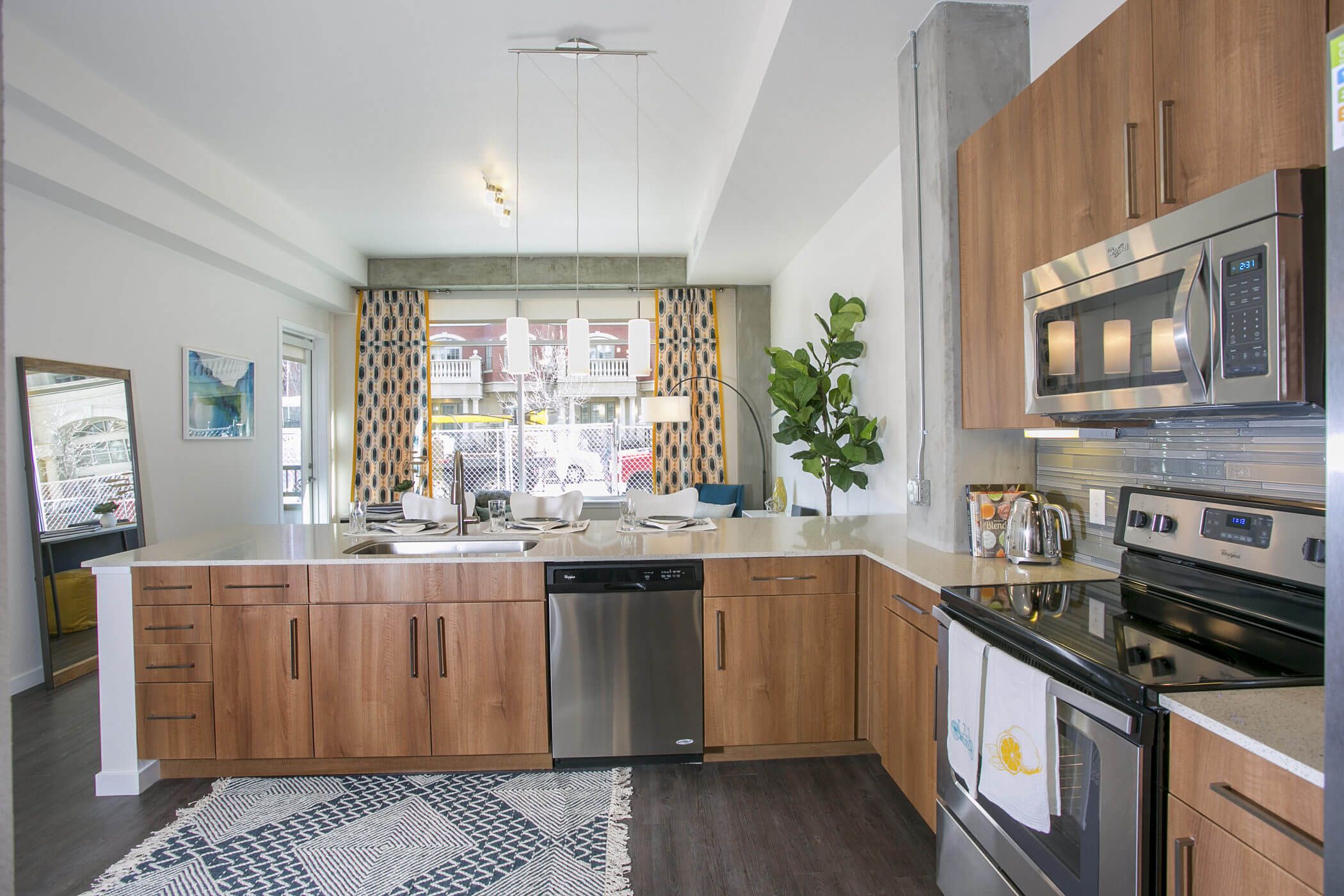 Radius Uptown, Denver | Reviews & Apartments for Rent