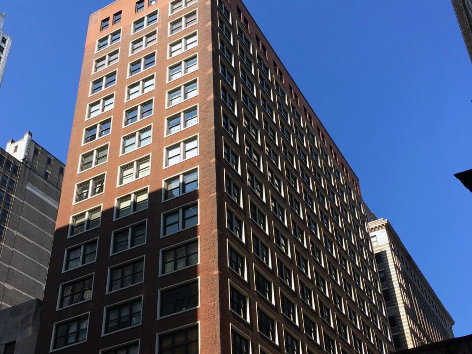 5 N Wabash, Chicago Reviews & Apartments for Rent