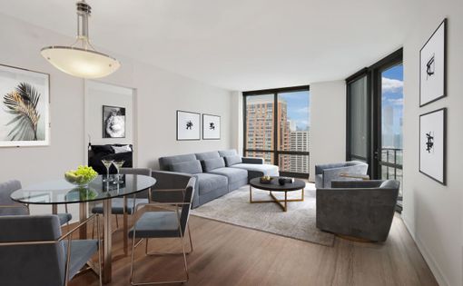 Sky55 Chicago apartments for rent at AptAmigo