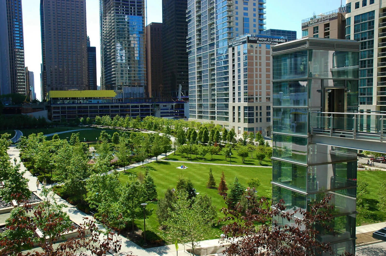 Best Apartment Move-In Specials New East Side Chicago