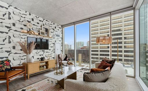 Albion Evanston apartments for rent at AptAmigo