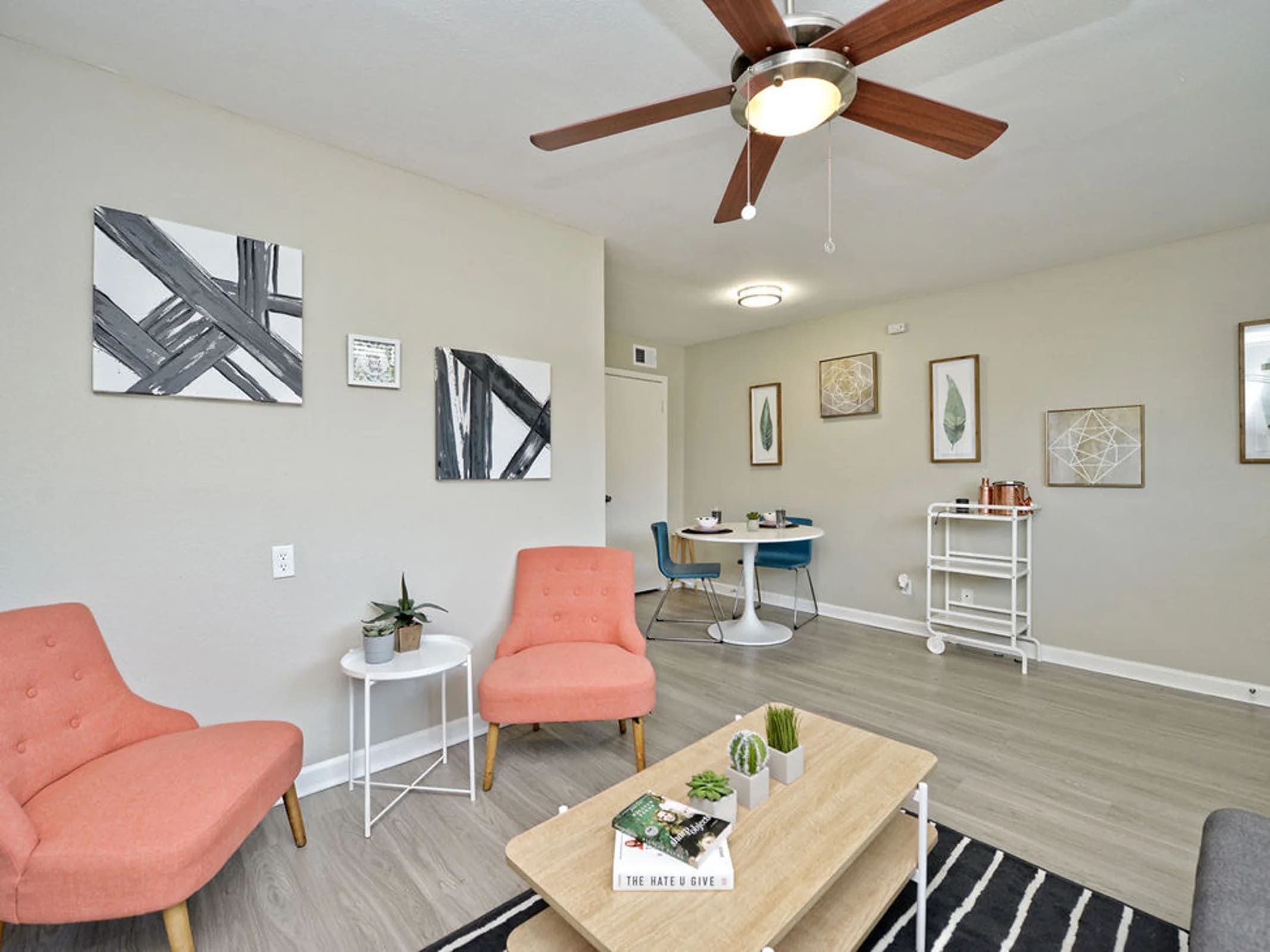 Harmon Square Apartments, Austin | Reviews & Apartments for Rent