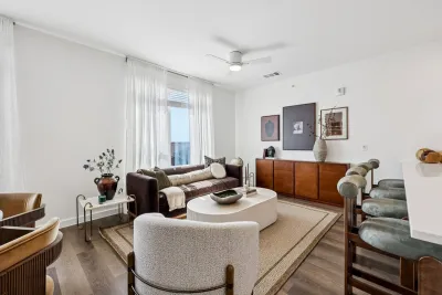 Crestview Townhomes apartments for rent at AptAmigo