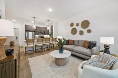 Dakota at Hillcroft apartments for rent at AptAmigo